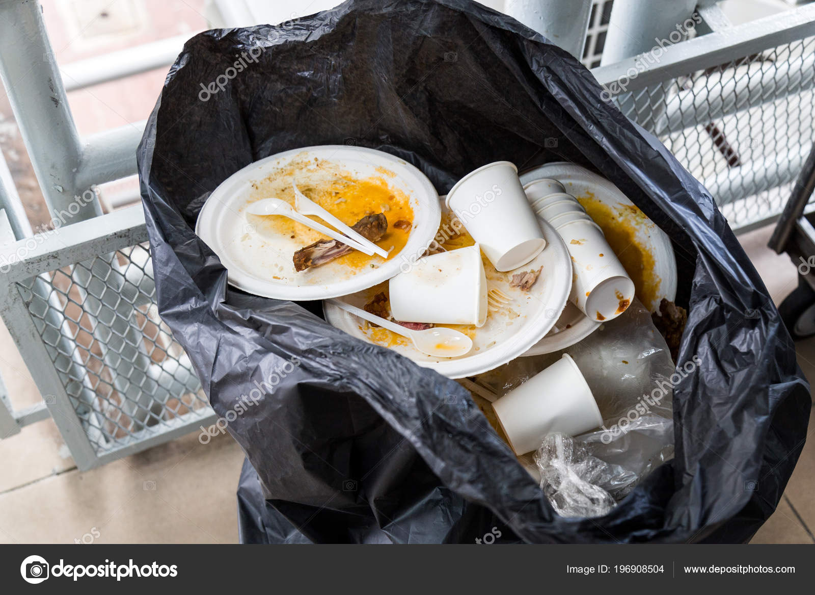 Environment Unfriendly Styrofoam Plates Cups Disposed Plastic Garbage Bag  Stock Photo by ©Thamkc 196908504